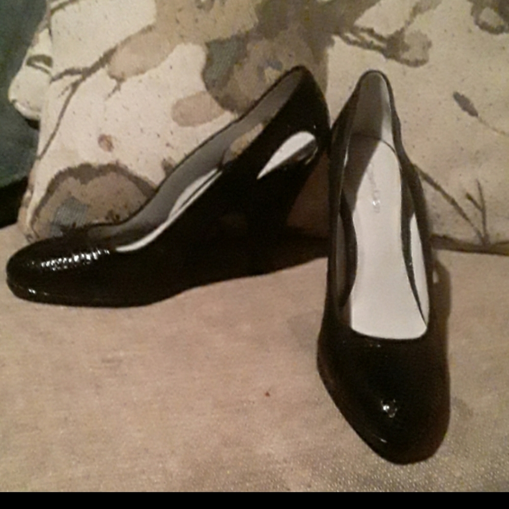 Calvin Klein heels - Picture 3 of 7